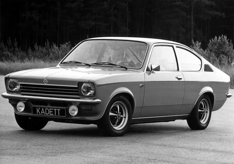  Opel Kadett Coupe 1973 года  (фото 4 из 11)